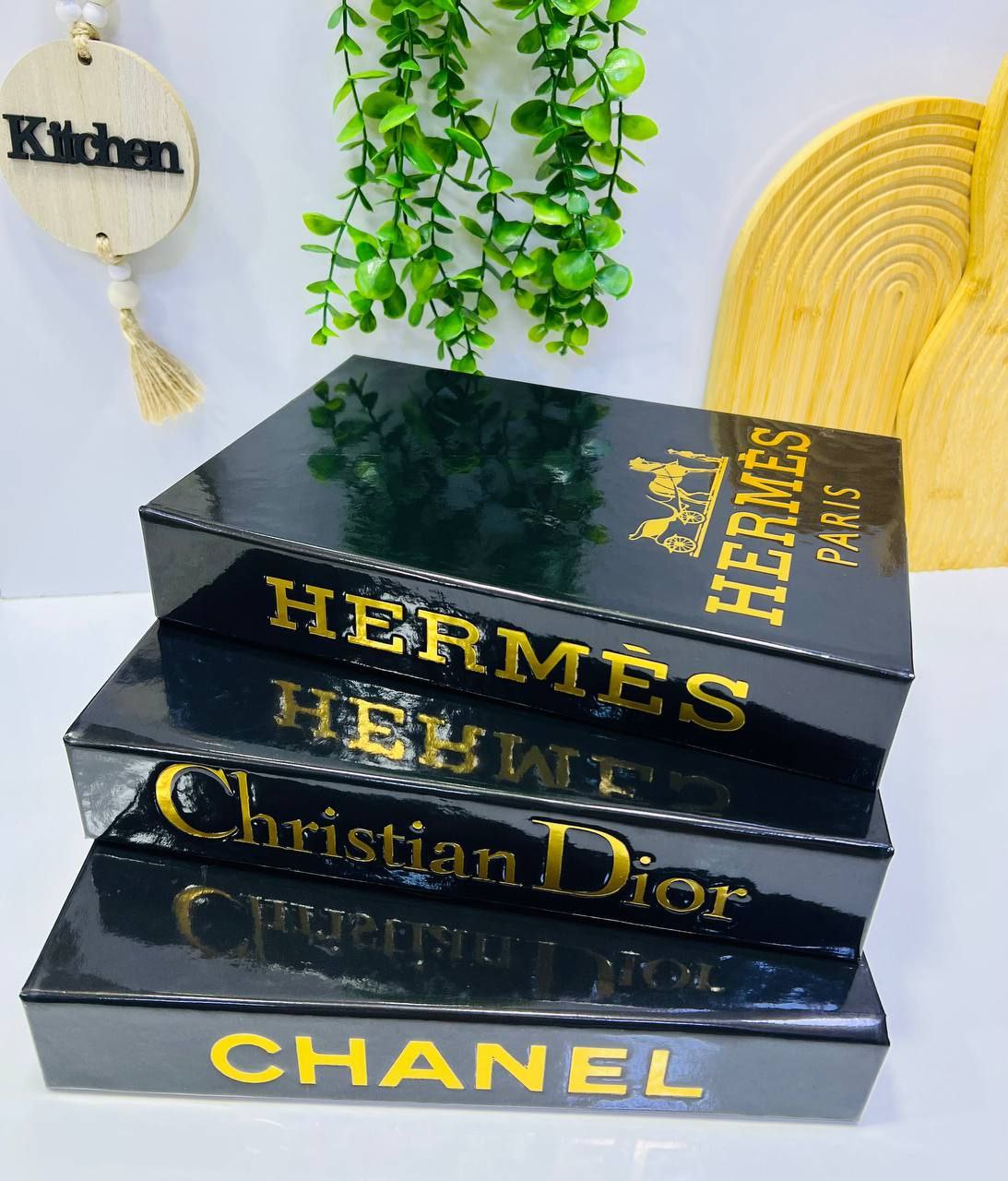 📚✨ Livres décoratifs luxe (Chanel, Dior, Hermès, Bvlgari) – parfaits pour embellir votre intérieur avec élégance