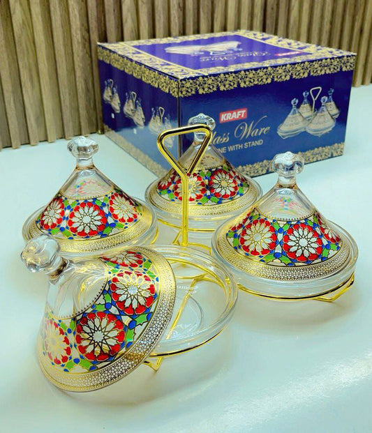 Ensemble de 4 mini tajines en verre décorés avec support doré – élégance marocaine pour sublimer vos tables