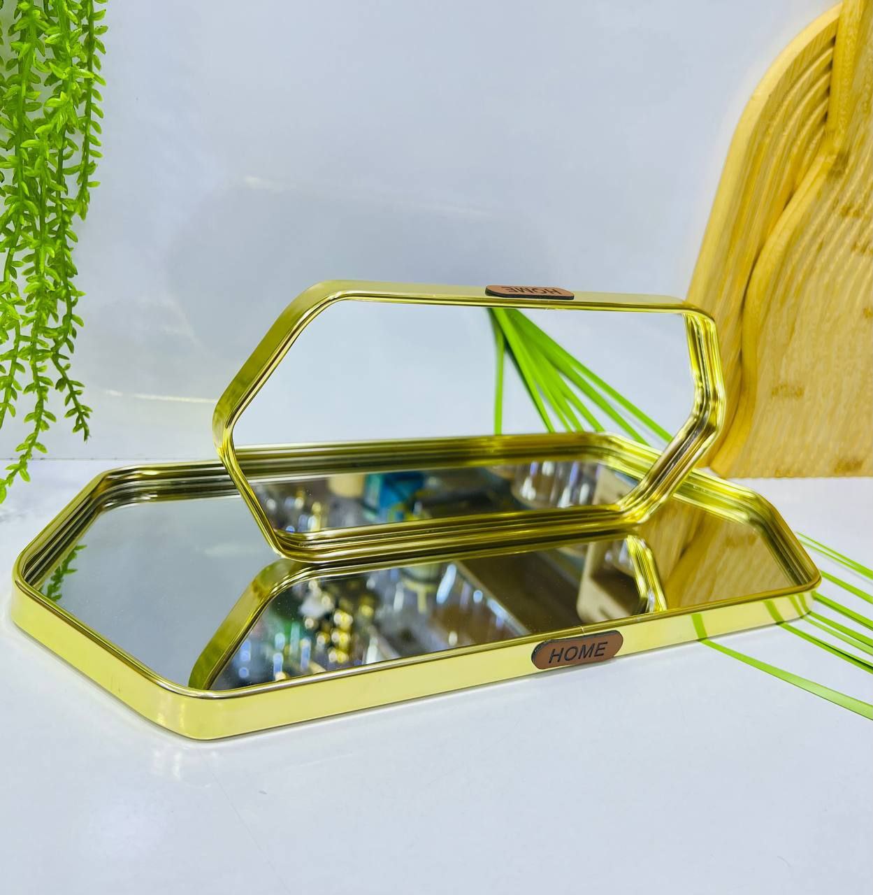 Lot de 2 plateaux en alliage d’aluminium doré avec surface miroir, design élégant et moderne