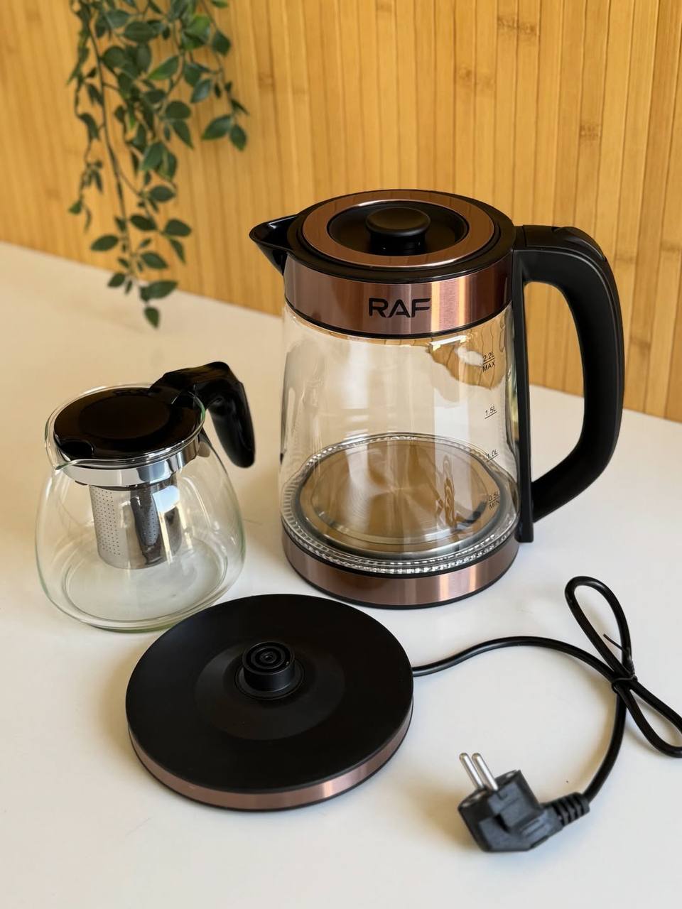 Bouilloire électrique et théière RAF
