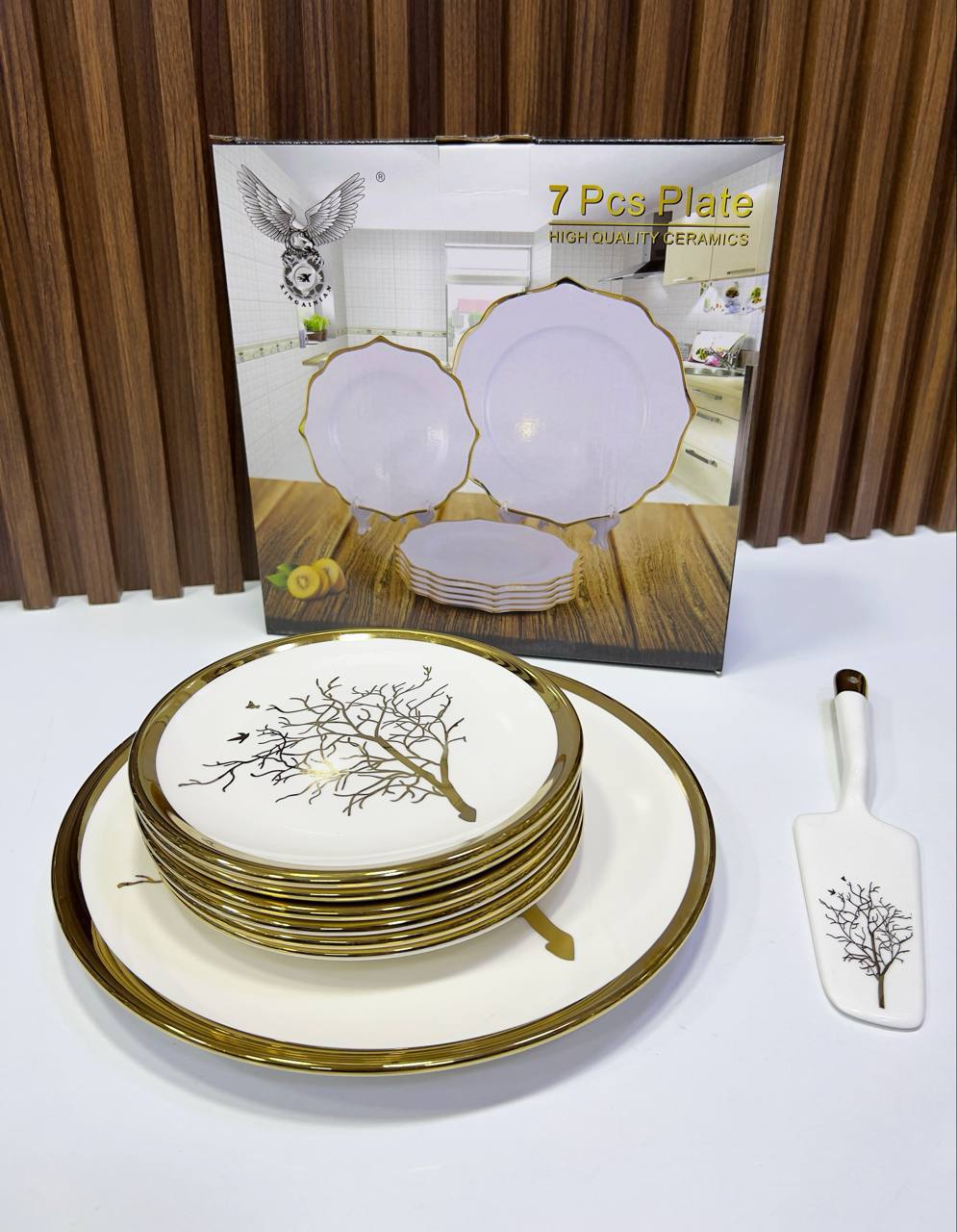 Service d’assiettes 7 pièces – Élégance Dorée ✨